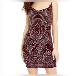 Jump Apparel Juniors , women’s size small Wine color Dress stunning!